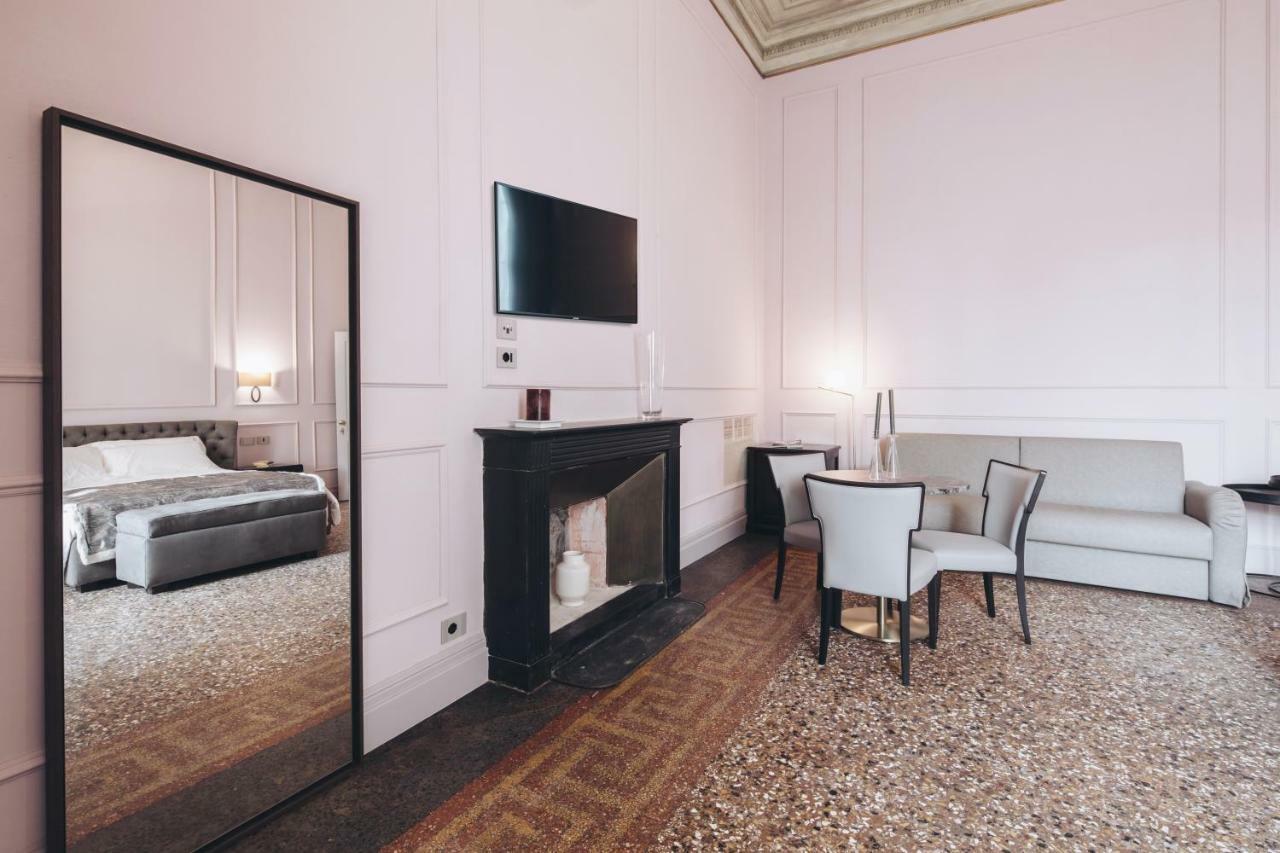 Gregorini Bingham Art Luxury Suites Bologna Exterior photo