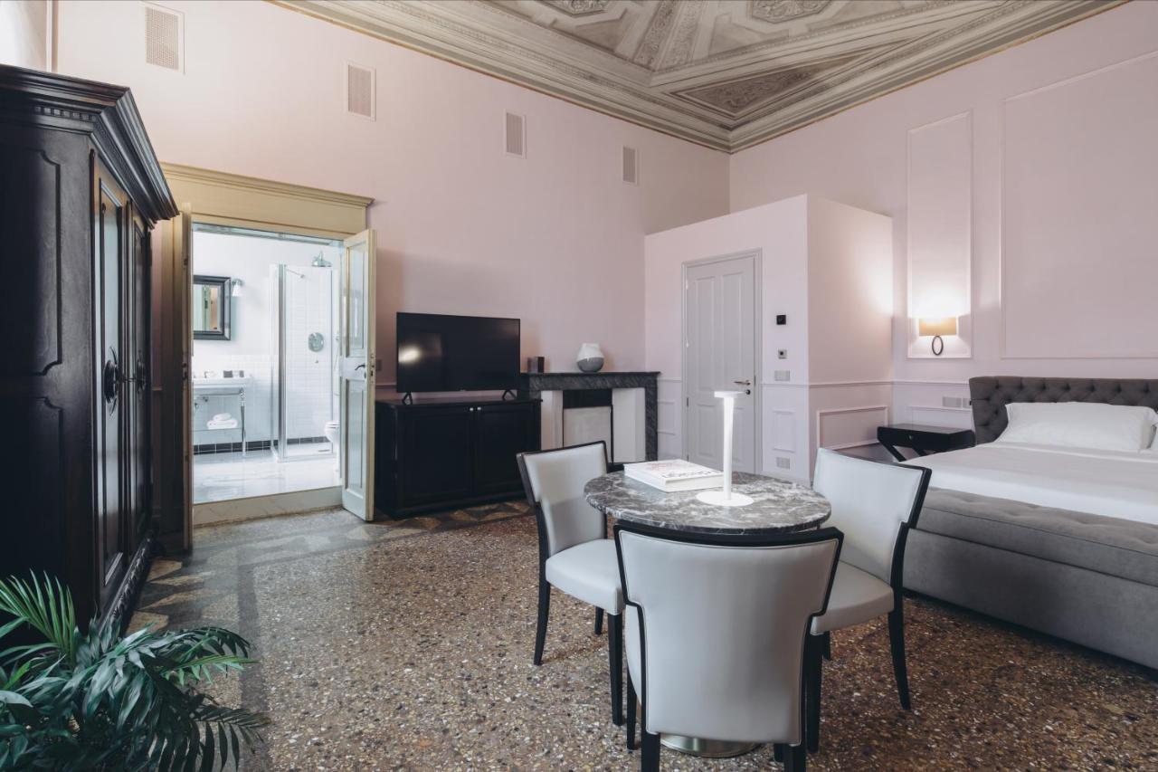 Gregorini Bingham Art Luxury Suites Bologna Exterior photo